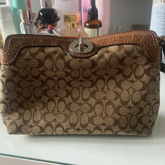 Coach Wristlet/ Bag - Picture 3 of 3